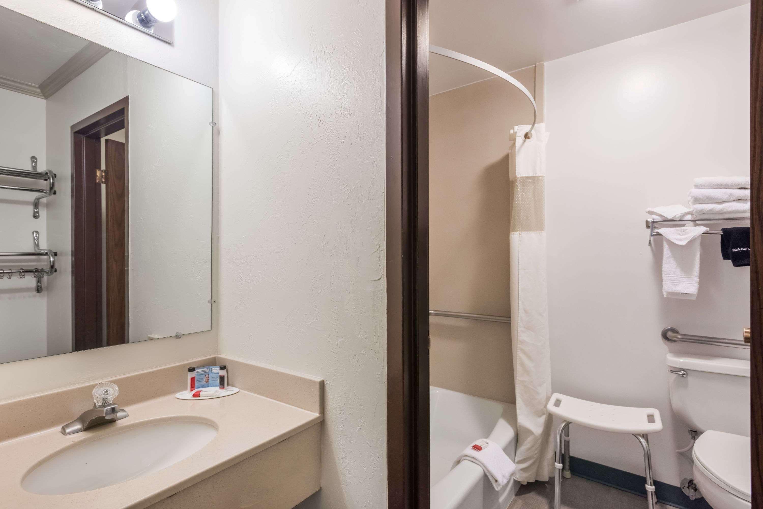 Travelodge by Wyndham Livingston Eksteriør bilde