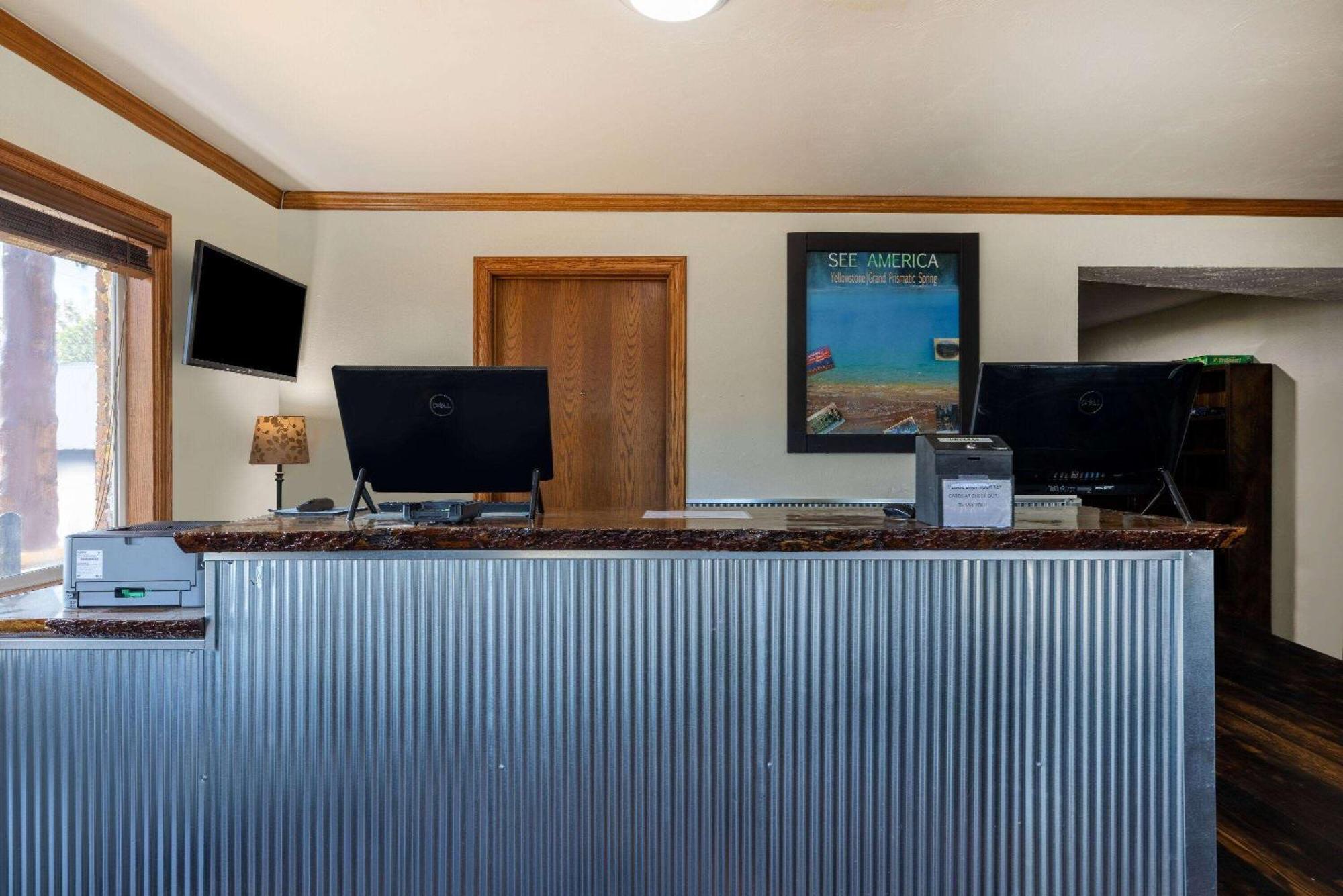 Travelodge by Wyndham Livingston Eksteriør bilde