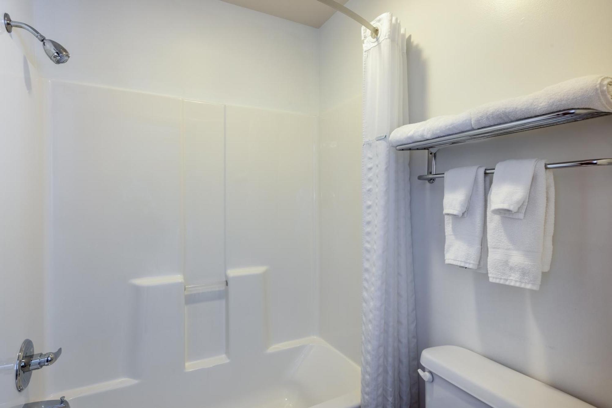 Travelodge by Wyndham Livingston Eksteriør bilde